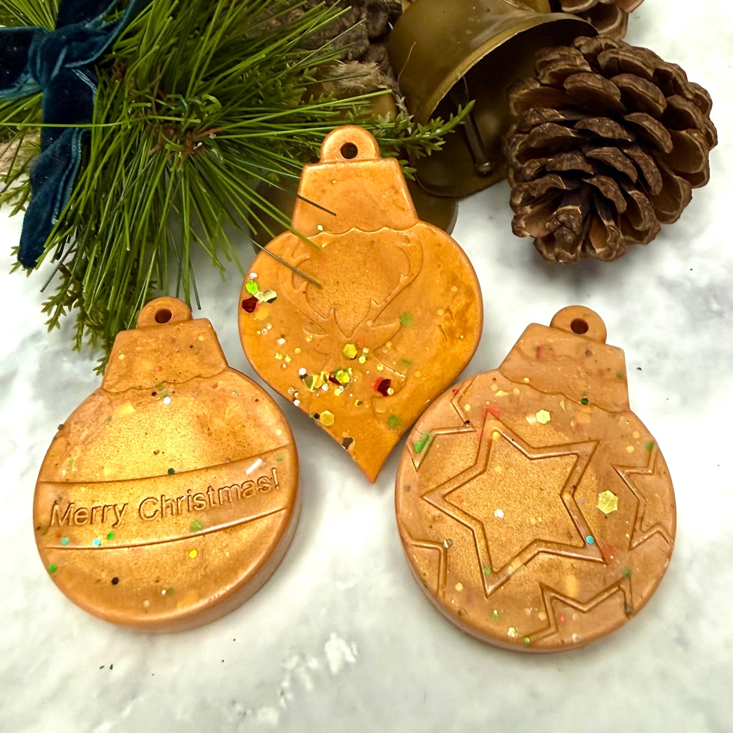 Gold Frankincense & Myrrh Bauble Wax Melt