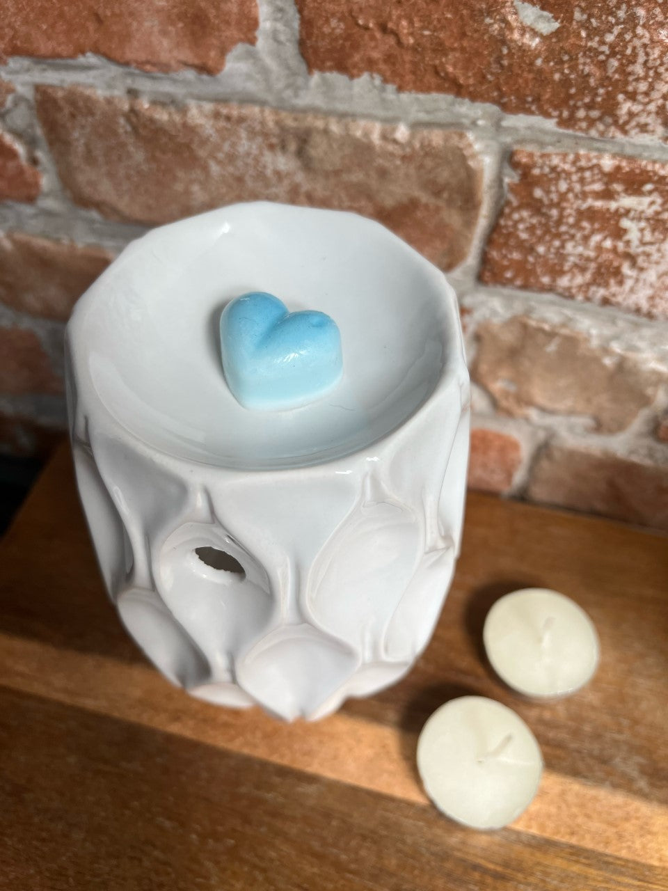 White Curve Burner
